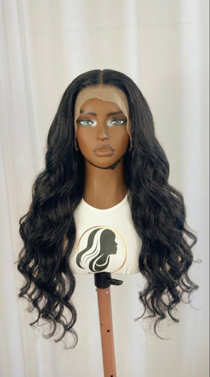 The First Lady  | 26” Body Wave Human Hair Blend Wig